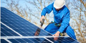 Installation Maintenance Panneaux Solaires Photovoltaïques à Montgaroult